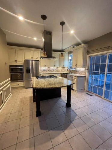 355 Hillandale Blvd, Torrington CT 06790-2662 exterior