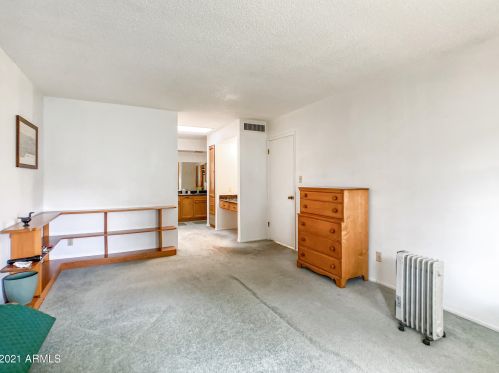 5654 12 St, Phoenix AZ 85086-7358 exterior