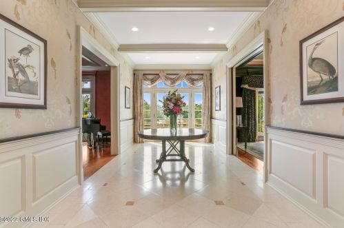 59 Mooreland Rd, Greenwich CT 06831-2645 exterior