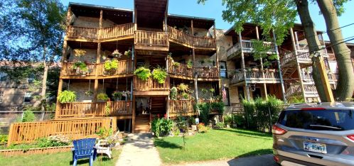 4750 Magnolia Ave, Chicago IL  60640-4976 exterior