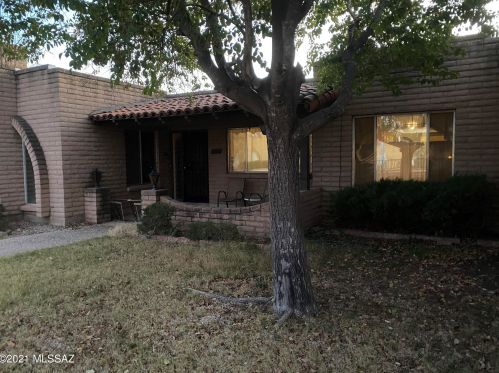 2406 Shade Tree Cir, Tucson, AZ 85715-3738