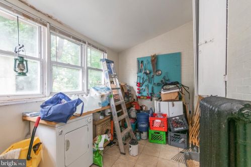 5035 Cedar Ave, Philadelphia PA 19143-1653 exterior