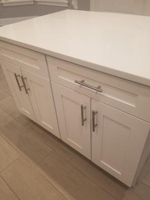 4113 Gladys Ave, Chicago IL 60624-3021 exterior