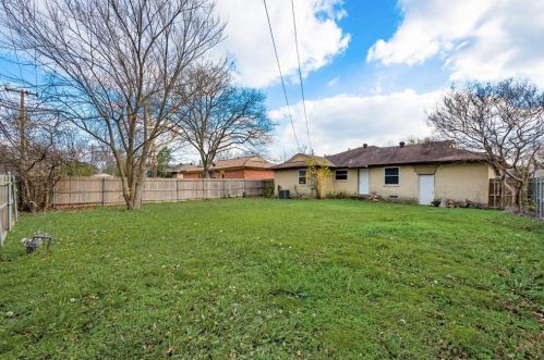 2209 Costa Mesa Dr, Dallas TX  75228-2027 exterior