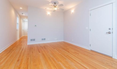 4051 Damen Ave, Chicago, IL 60618-3087