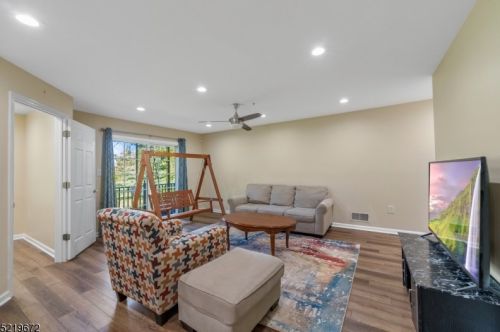 105 Rip Van Dam Ct, Montgomery NJ  08502-4101 exterior