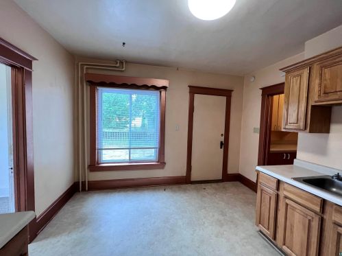 607 59 Ave, Duluth MN 55807-1908 exterior