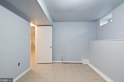 6662 Kings Hwy, Alexandria VA 22306-1506 exterior