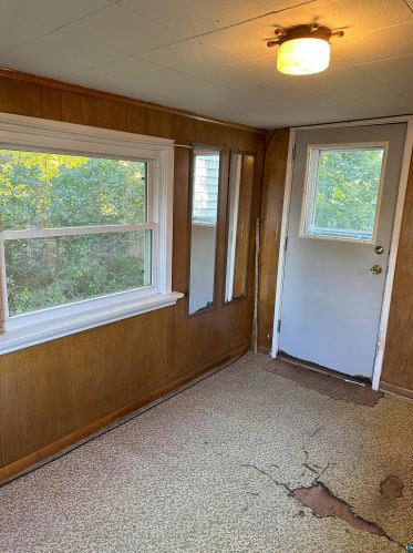 2410 9th St, Duluth MN 55806-2518 exterior