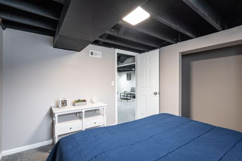 2524 Becher St, Milwaukee WI  53215-2521 exterior