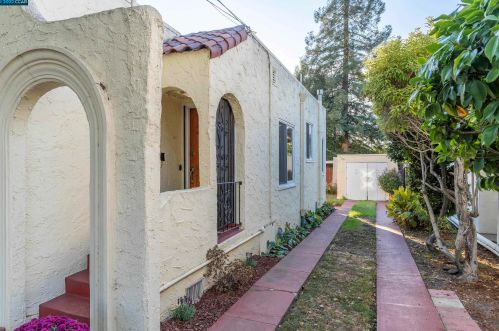 820 Ramona, Berkeley CA 94706-1820 exterior