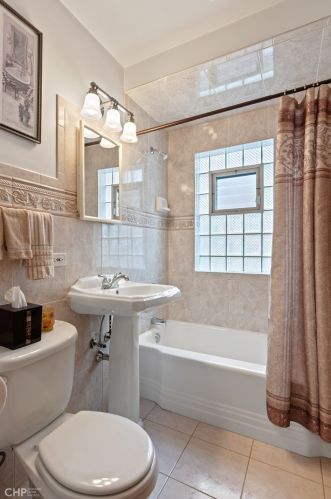 10223 Spaulding Ave, Chicago IL 60805-3761 exterior