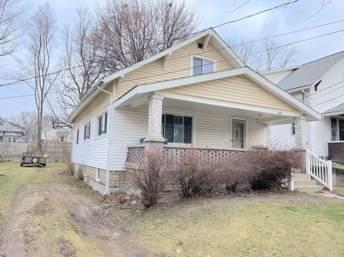 143 Elmwood St, Grand Rapids, MI 49505-6222
