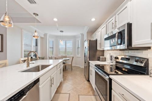 9816 Giaveno Cir, Naples, FL 34113-8169