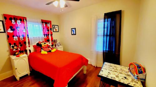 4028 16 St, Milwaukee WI 53209-6913 exterior