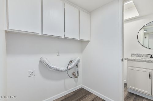 4665 21st Ave, Phoenix AZ  85015-4139 exterior