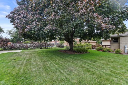 2231 Mallory Ave, Milwaukee WI 53221-4262 exterior