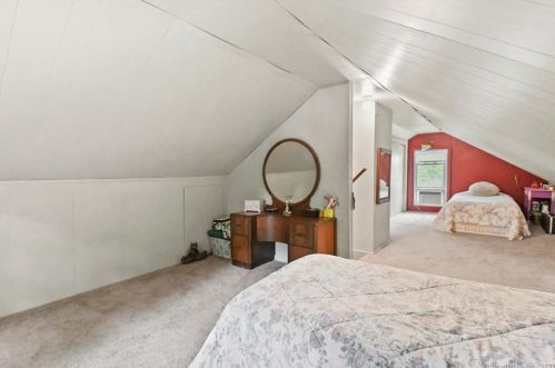 256 Autumn St, Manchester CT 06040-5553 exterior