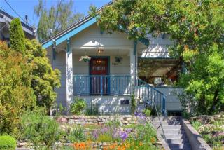 7210 5th Ave, Seattle WA  98117-4917 exterior