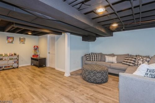 418 Prospect St, Westfield NJ 07090-3904 exterior