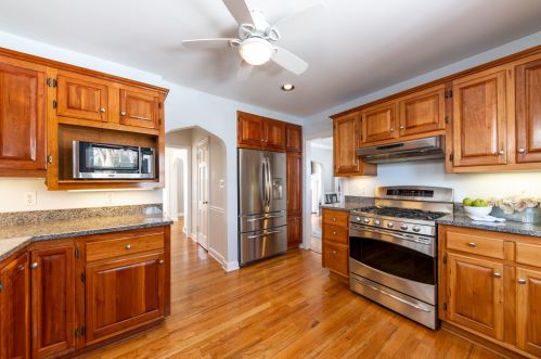 2346 90, Milwaukee WI 53226-4512 exterior