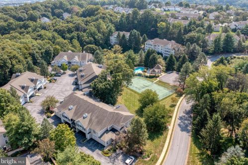 804 Country Pl Dr, Lancaster PA 17601-1793 exterior