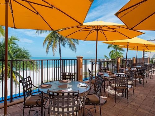 17015 Verona Ln, Naples FL 34110-2854 exterior