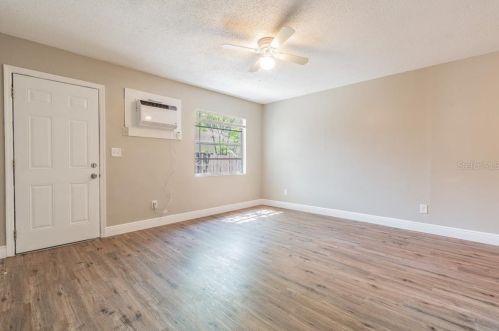 3216 48 St, Tampa FL 33617-6021 exterior