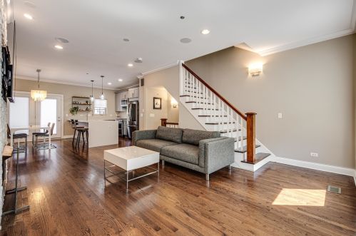 3455 Whipple St, Chicago IL 60655-2303 exterior