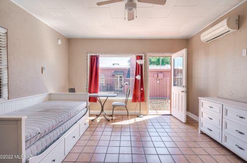 2021 6 St, Tucson AZ 85716-4822 exterior