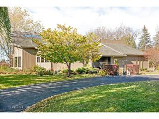 108 Haman Rd, Hoffman Estates IL  60010-5850 exterior