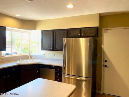 6951 2nd St, Tucson AZ  85710-1222 exterior