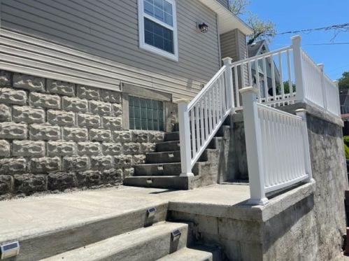 3015 Bremen Ave, Pittsburgh, PA 15227-2413