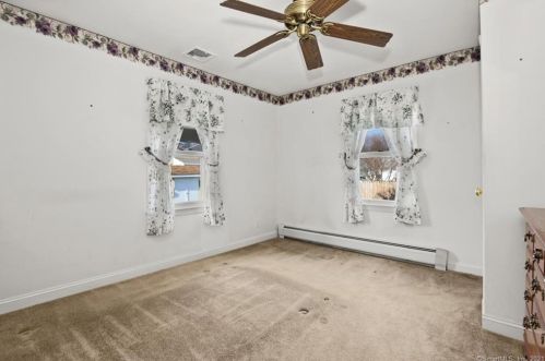 70 Kohary Dr, Milford CT 06460-4949 exterior