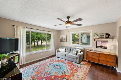 583 Burlington Rd, Saint Paul MN  55119-5322 exterior