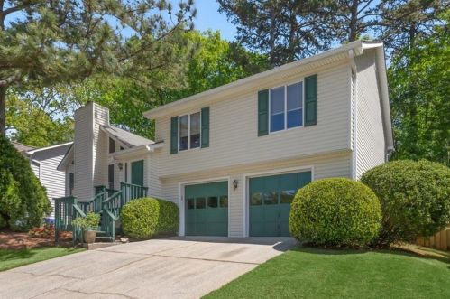 1145 Capital Club Cir, Atlanta, GA 30319-2658