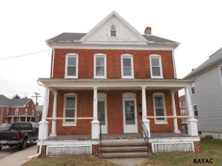 33 Pine St, Hanover PA  17331-2352 exterior