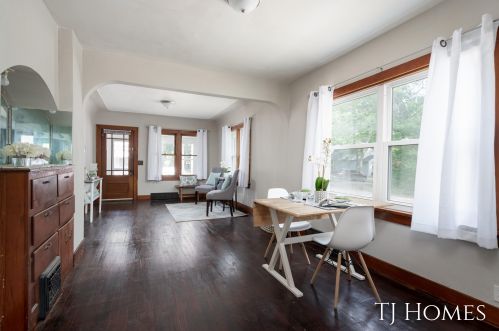 3200 Mona St, Meskegon MI 49444-2746 exterior