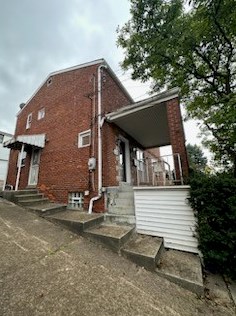 822 Flemington St, Pittsburgh PA 15217-2633 exterior