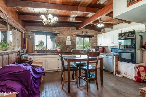 5749 Lee St, Tucson AZ 85719-3900 exterior