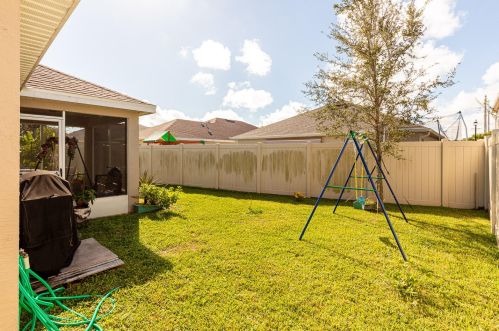 5690 Pine Trail Cir, Fort Pierce FL exterior
