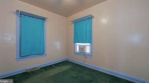 311 34 St, Camden NJ 08105-2609 exterior