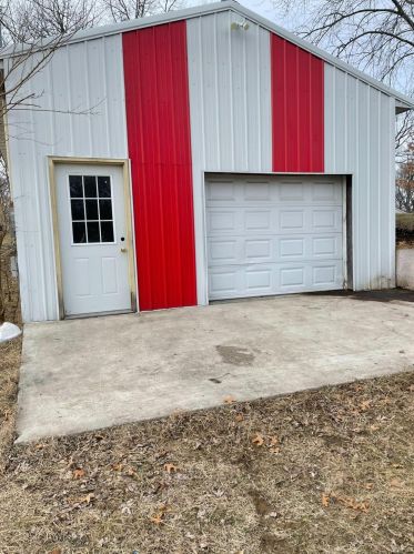 4852 Cleveland St, Gary, IN 46408-4366