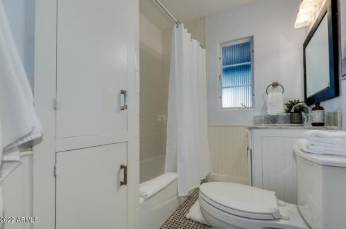 2608 10 St, Phoenix AZ 85085-7781 exterior