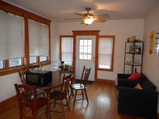 4324 Lincoln Ave, Chicago IL  60618-1712 exterior