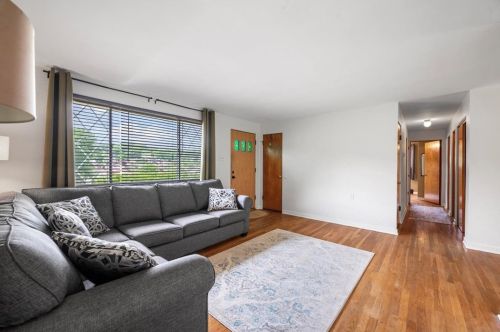 50 Kenneth Dr, Pittsburgh PA 15223-1204 exterior