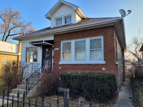 1449 Parkside Ave, Chicago, IL 60651-1113