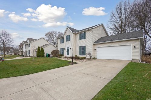 14331 Old Pine Ln, Mishawaka, IN 46545-1855