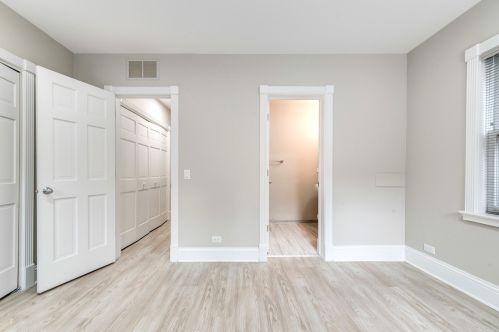 4721 Woodlawn, Chicago IL 60615-1920 exterior