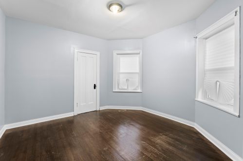 8025 Evans Ave, Chicago IL 60619-3908 exterior